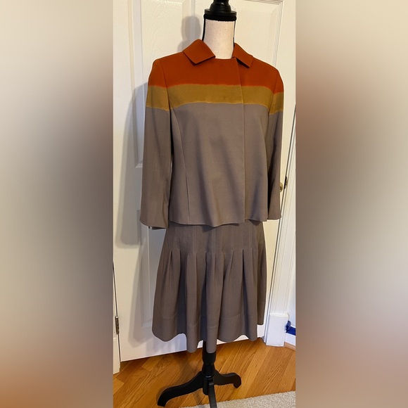 AKRIS PUNTO Vintage Cap Sleeve 2-Piece Dress Suit & Jacket Size 8 *EUC* - Picture 3 of 16